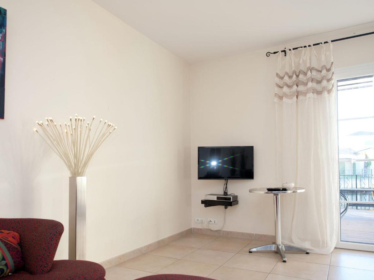 Modern Villa Near The Sea With Balcony Aigues-Mortes Extérieur photo